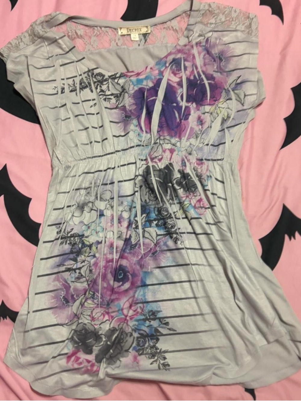Decree Light Gray Top with Purple and Pink Floral Print